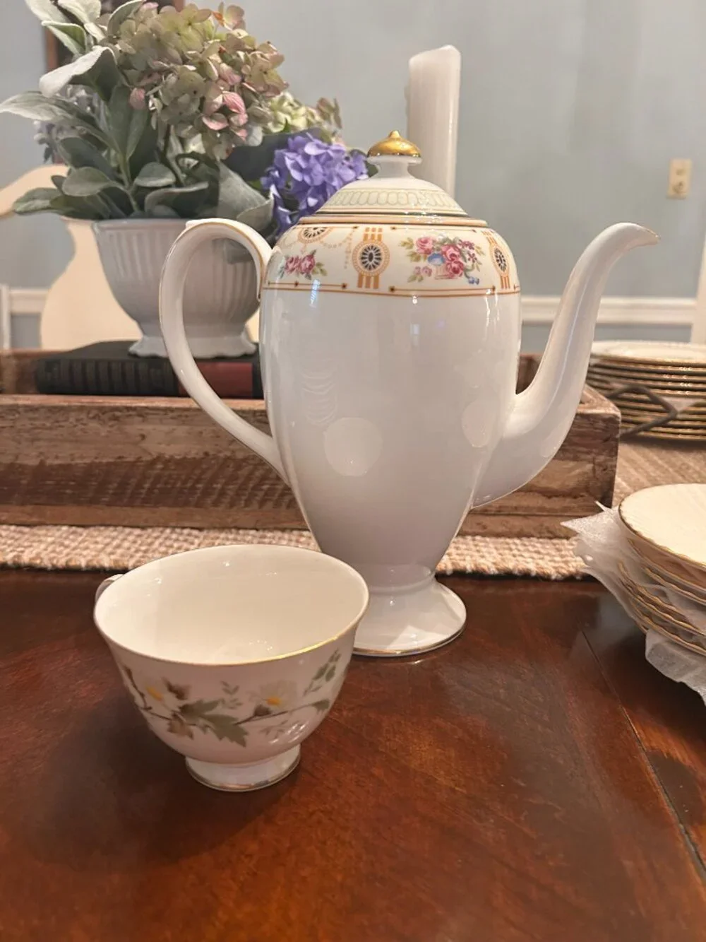 Vintage Rowley Tea/Coffee Pot and Tea Cup Set